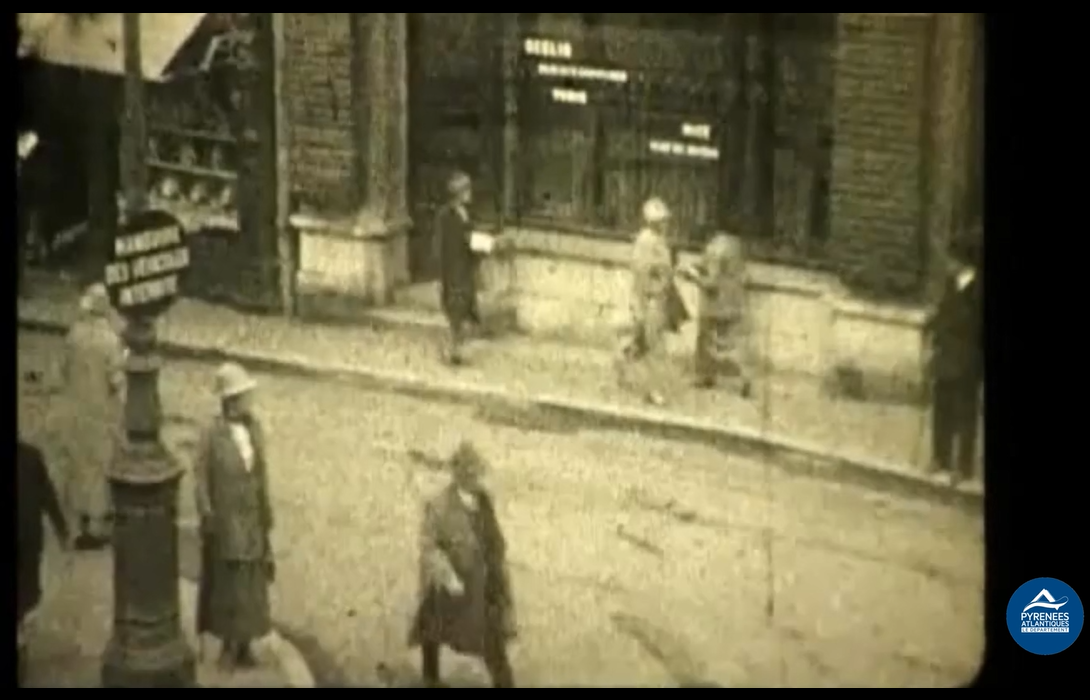 Extrait d'un montage de films de famille des années 1920